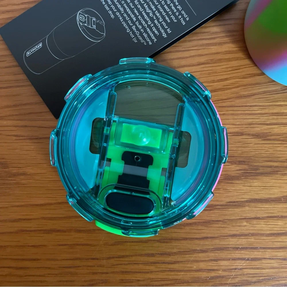 Brumate Nav 25oz Neon Swirl - Picture 11 of 12